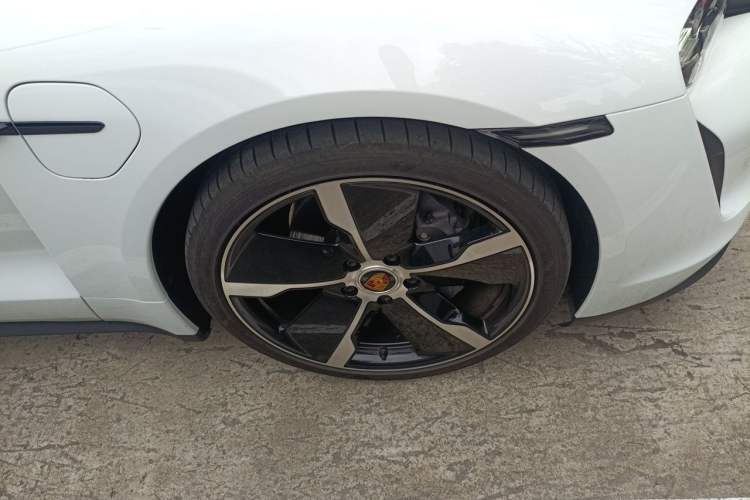 Used Porsche Taycan 2020 Taycan Right Front Wheel Hub