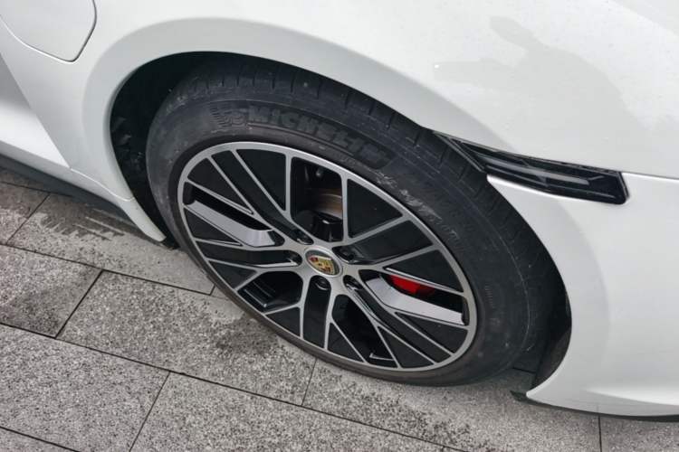 Used Porsche Taycan 2020 Taycan Right Front Wheel Hub