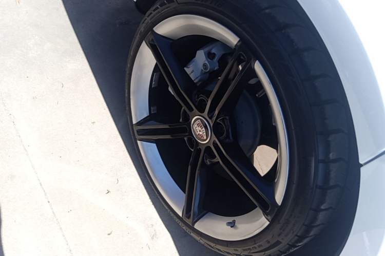 Used Porsche Taycan 2020 Taycan Right Rear Wheel Hub
