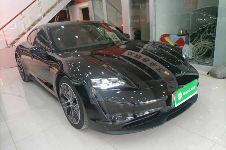 Used Porsche Taycan 2022 Taycan Front Right 45 Deg