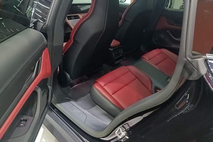 Used Porsche Taycan 2022-Year Updated Taycan Left Rear Seat