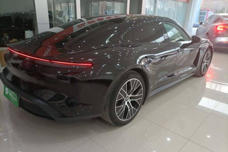 Used Porsche Taycan 2022 Taycan Rear Right 45 Deg