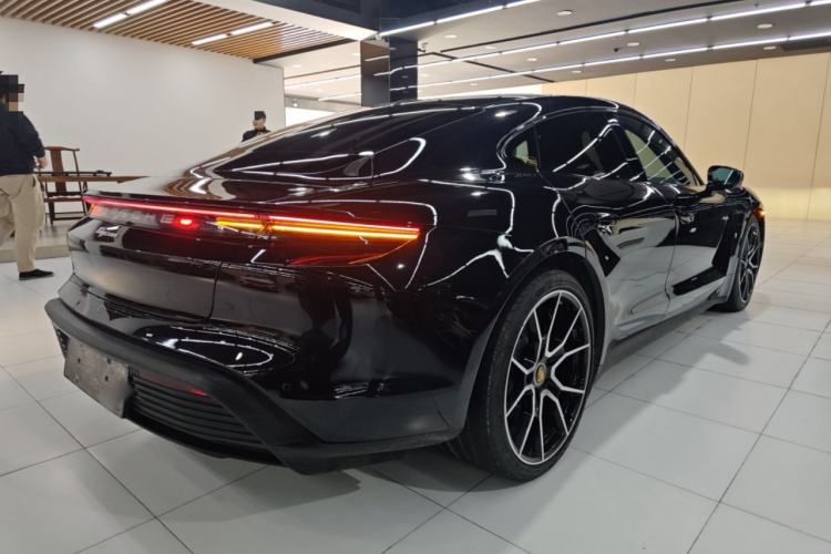 Used Porsche Taycan 2022 Taycan Rear Right 45 Deg