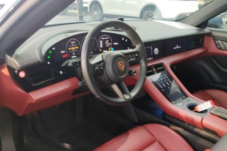 Used Porsche Taycan 2022 Taycan Center Console