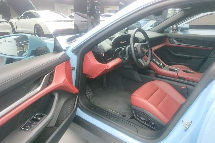 Used Porsche Taycan 2022-Year Updated Taycan Driver Seat
