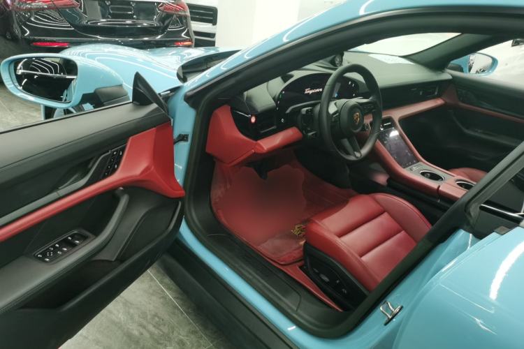 Used Porsche Taycan 2022-Year Updated Taycan Driver Seat