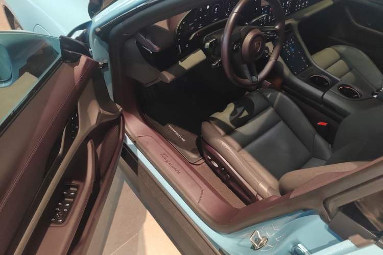 Used Porsche Taycan 2022 Taycan Driver Seat