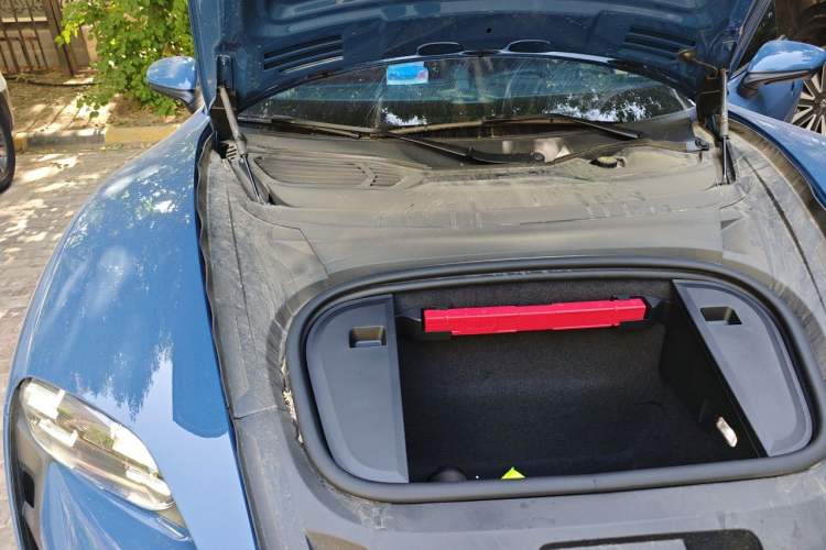 Used Porsche Taycan 2022 Taycan Engine Bay Right