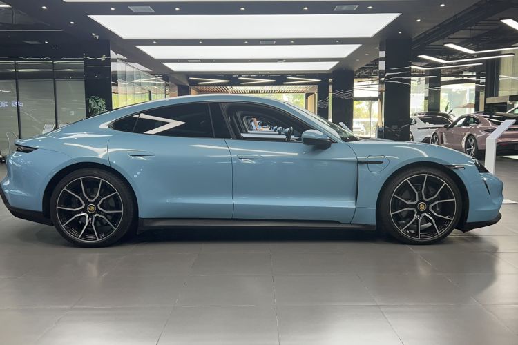 Used Porsche Taycan 2022-Year Updated Taycan Exterior 2