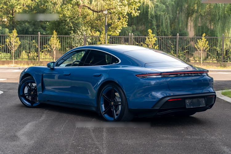 Used Porsche Taycan 2022-Year Restyled Taycan 4S Exterior 2