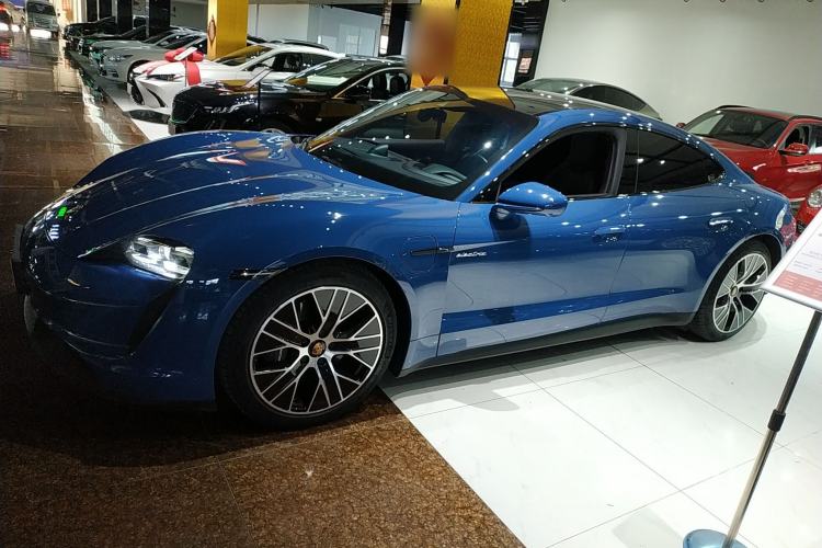 Used Porsche Taycan 2022 Taycan Exterior 3