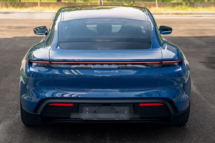 Used Porsche Taycan 2022-Year Restyled Taycan 4S Exterior 3