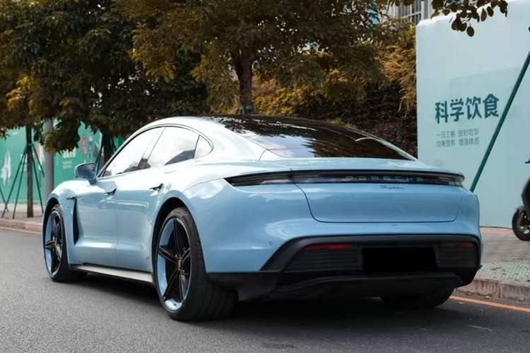 Used Porsche Taycan 2022-Year Updated Taycan Exterior 4