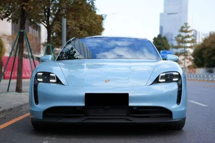 Used Porsche Taycan 2022-Year Updated Taycan Exterior 5