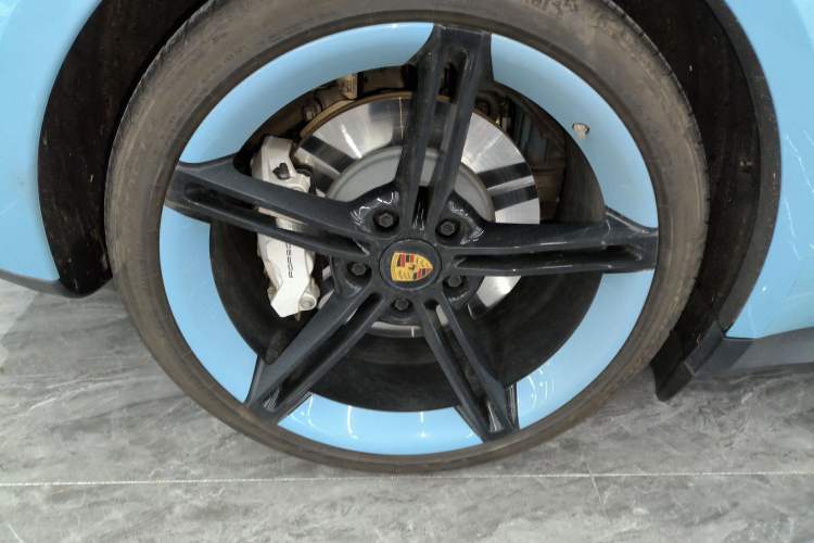 Used Porsche Taycan 2022-Year Updated Taycan Exterior 5