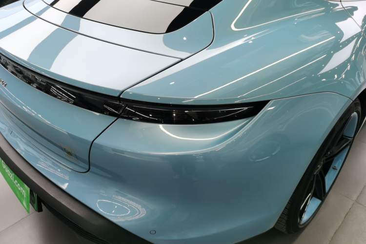 Used Porsche Taycan 2022 Taycan Exterior 6