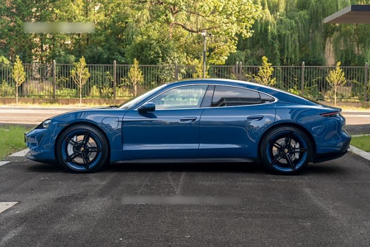 Used Porsche Taycan 2022-Year Restyled Taycan 4S Exterior 6