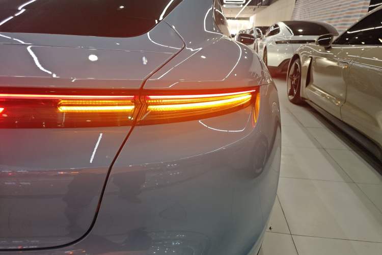 Used Porsche Taycan 2022 Taycan Exterior 6