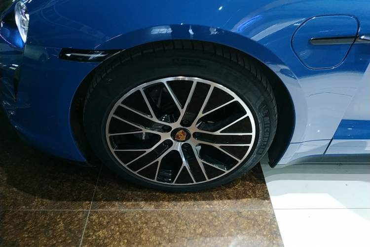 Used Porsche Taycan 2022 Taycan Exterior 7