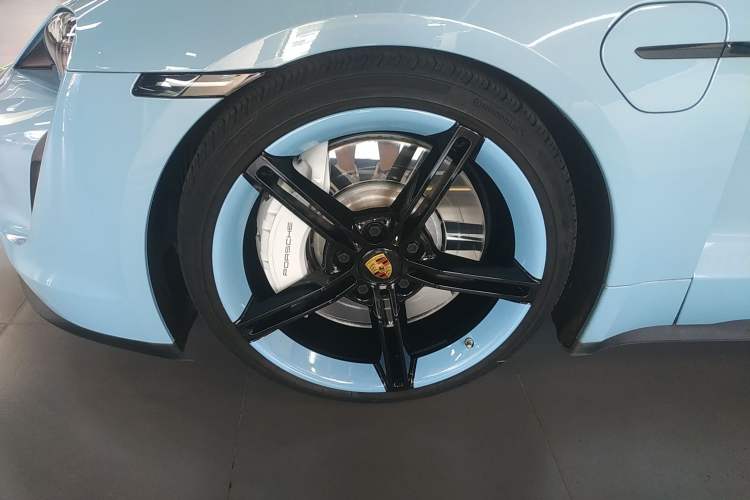 Used Porsche Taycan 2022-Year Updated Taycan Exterior 7