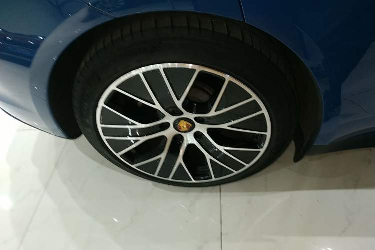 Used Porsche Taycan 2022 Taycan Exterior 8