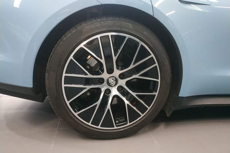 Used Porsche Taycan 2022 Taycan Exterior 8