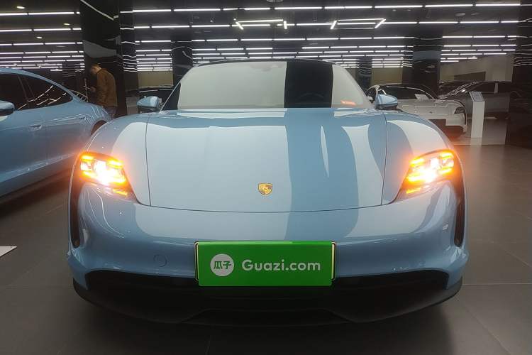 Used Porsche Taycan 2022-Year Updated Taycan Front