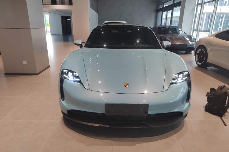 Used Porsche Taycan 2022 Taycan Front