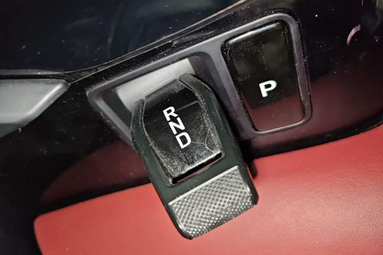 Used Porsche Taycan 2022-Year Updated Taycan Gear Lever