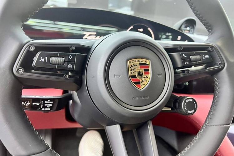 Used Porsche Taycan 2022-Year Updated Taycan Gear Lever