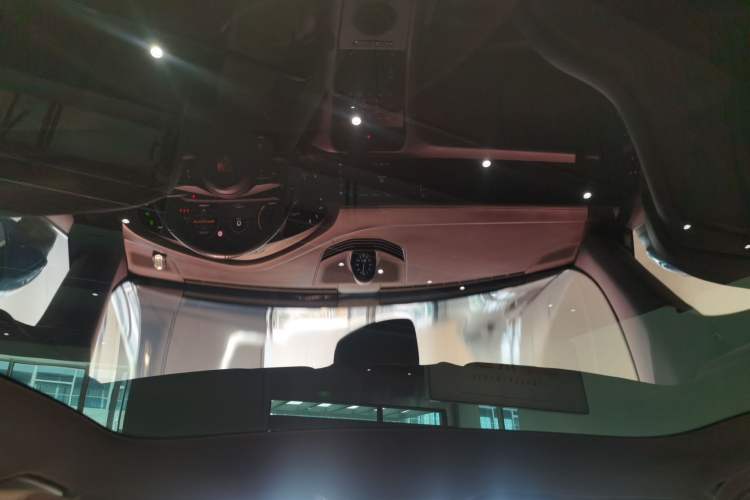 Used Porsche Taycan 2022-Year Restyled Taycan 4S Headliner
