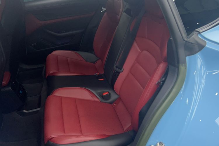 Used Porsche Taycan 2022-Year Updated Taycan Interior 1
