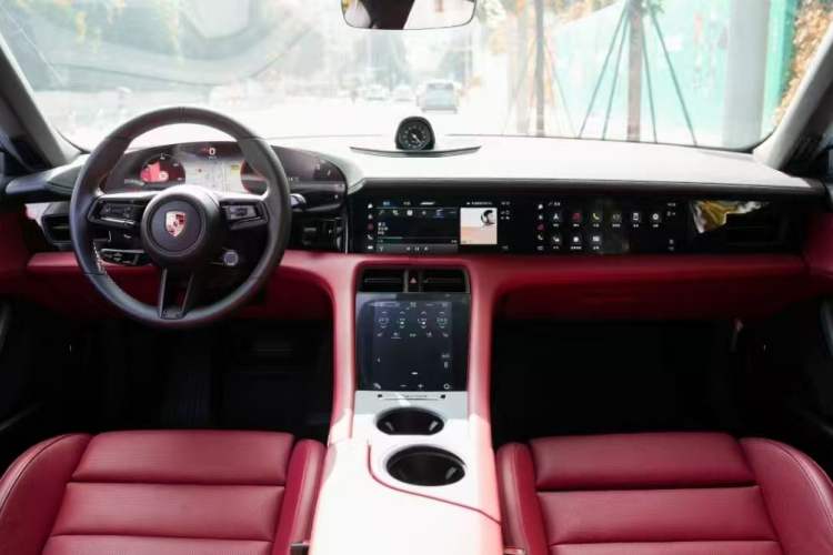 Used Porsche Taycan 2022-Year Updated Taycan Interior 1