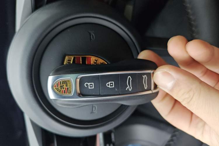 Used Porsche Taycan 2022-Year Updated Taycan Interior 1