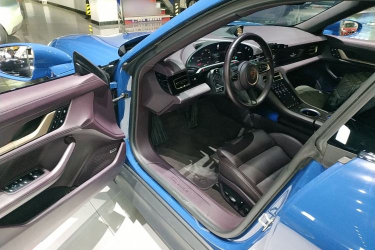 Used Porsche Taycan 2022 Taycan Interior 3