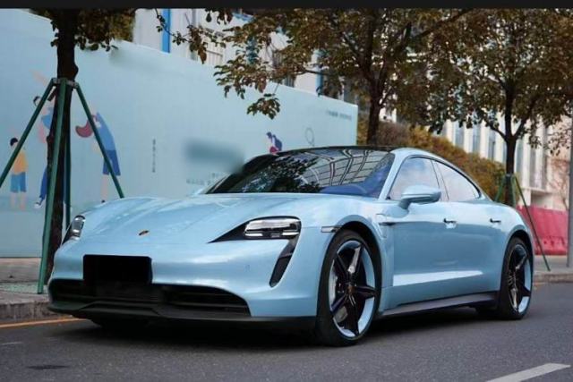 Used Porsche Taycan 2022-Year Updated Taycan