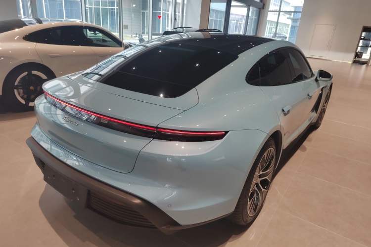 Used Porsche Taycan 2022 Taycan Rear Right 45 Deg