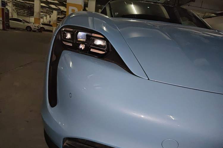 Used Porsche Taycan 2022-Year Updated Taycan Right Front Headlight
