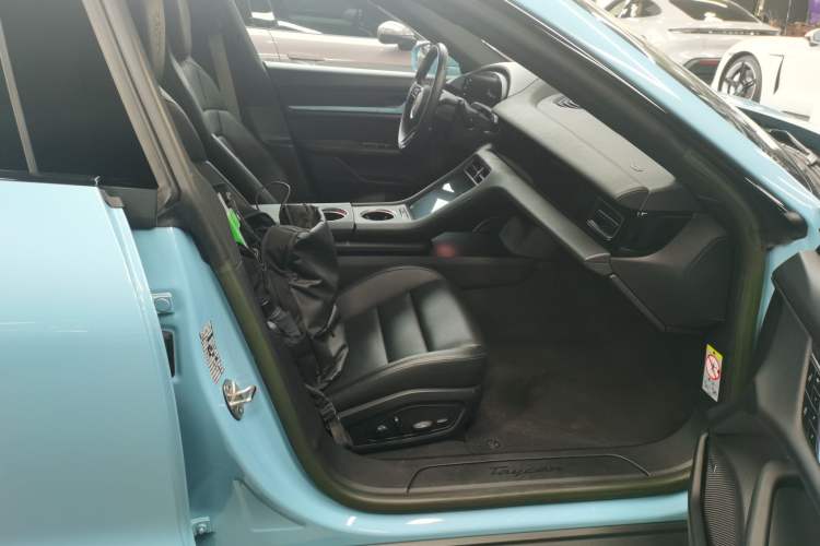 Used Porsche Taycan 2022 Taycan Right Front Seat