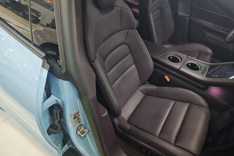 Used Porsche Taycan 2022 Taycan Right Front Seat