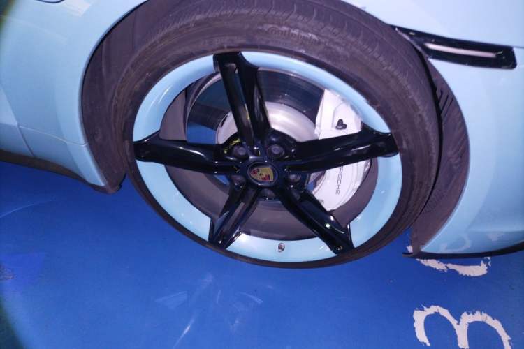 Used Porsche Taycan 2022 Taycan Right Front Wheel Hub