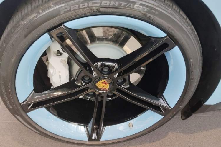 Used Porsche Taycan 2022 Taycan Right Rear Wheel Hub