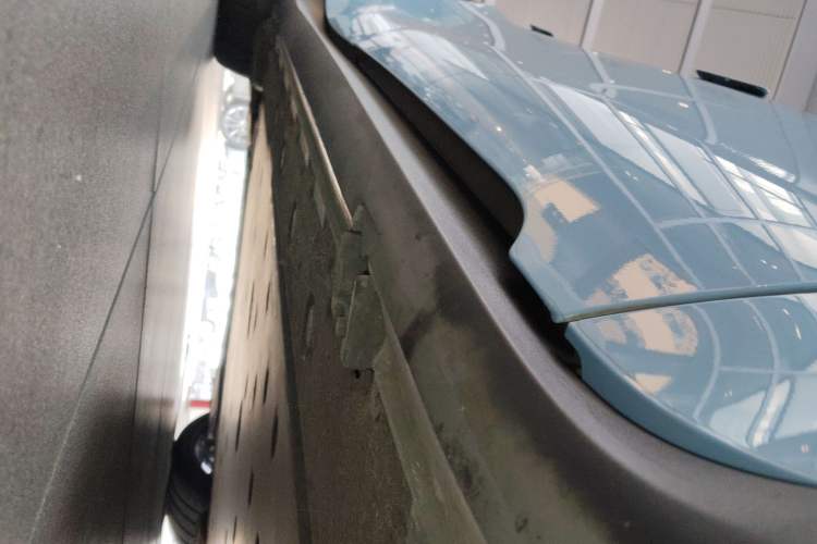 Used Porsche Taycan 2022 Taycan Right Side Sill