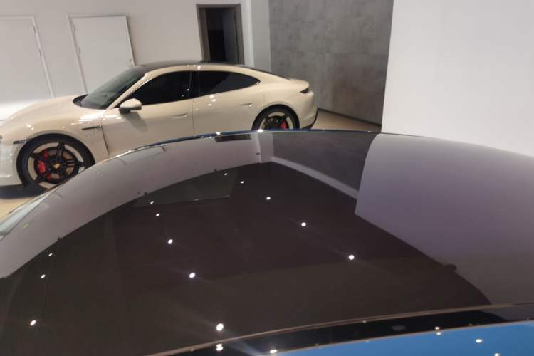 Used Porsche Taycan 2022-Year Restyled Taycan 4S Roof