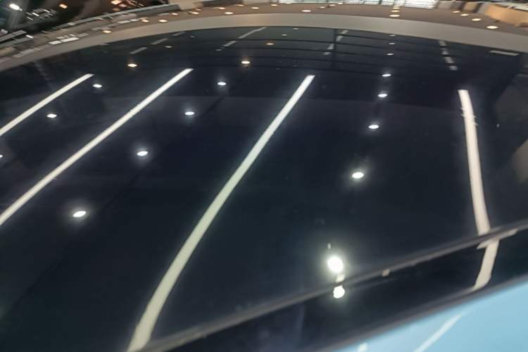 Used Porsche Taycan 2022-Year Updated Taycan Roof