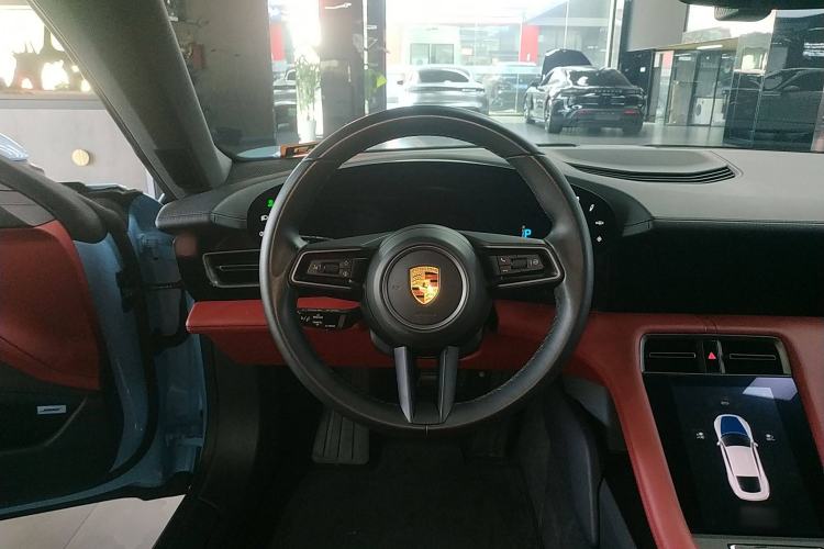 Used Porsche Taycan 2022-Year Updated Taycan Steering Wheel