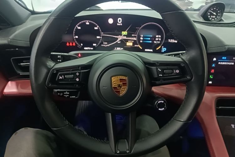 Used Porsche Taycan 2022-Year Updated Taycan Steering Wheel