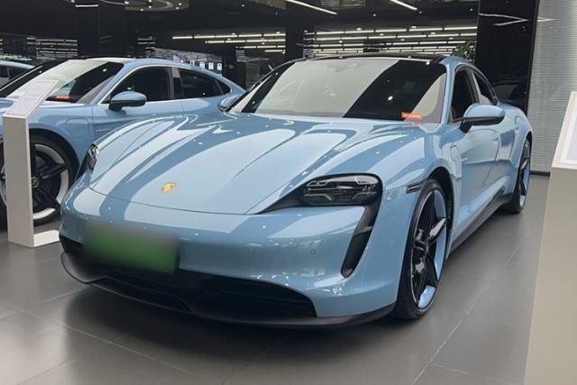 Used Porsche Taycan 2022-Year Updated Taycan
