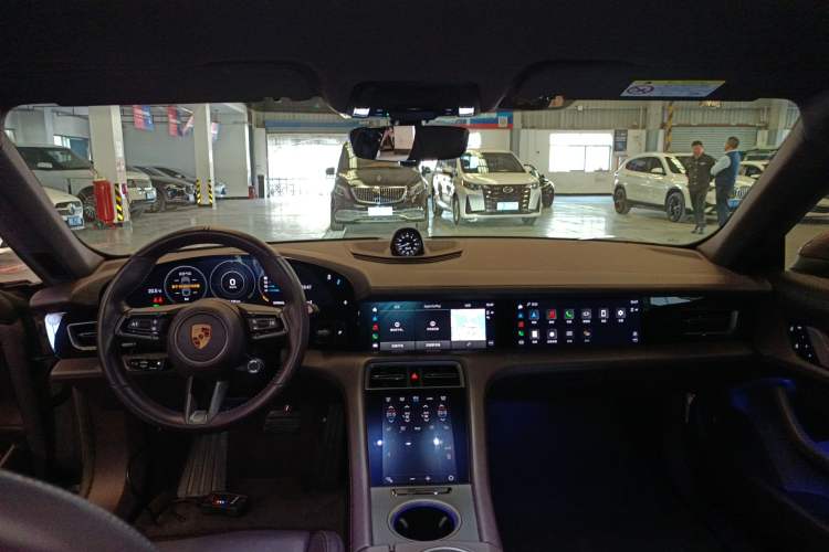 Used Porsche Taycan 2022 Taycan Center Console