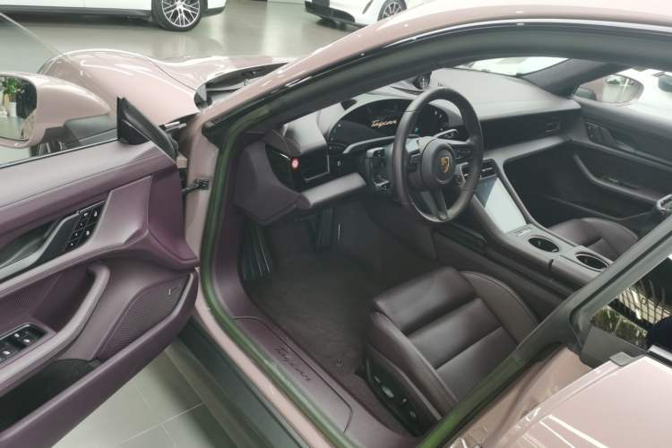 Used Porsche Taycan 2022-Year Updated Taycan Driver Seat